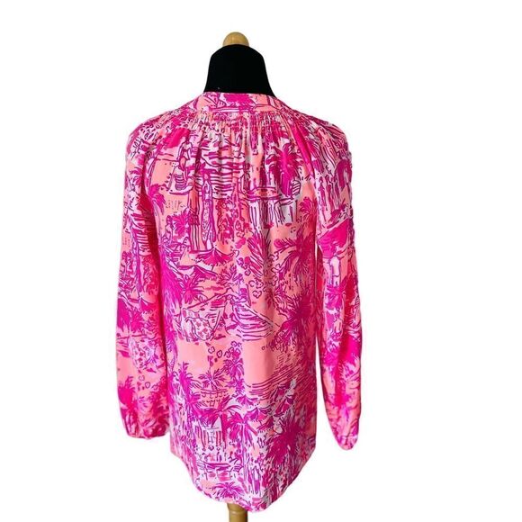 Lilly Pulitzer Elsa Silk Top in Beach Street Whales Print Size XS - Picture 8 of 13